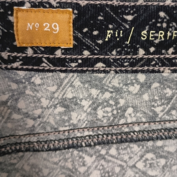 AnthropologiePilcro and the Letterpress  Serif fit Corduroy pants - Picture 7 of 8